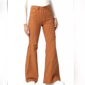 Wrangler High Rise Flare denim jeans.  NWT Size 26/30 & 28/34.